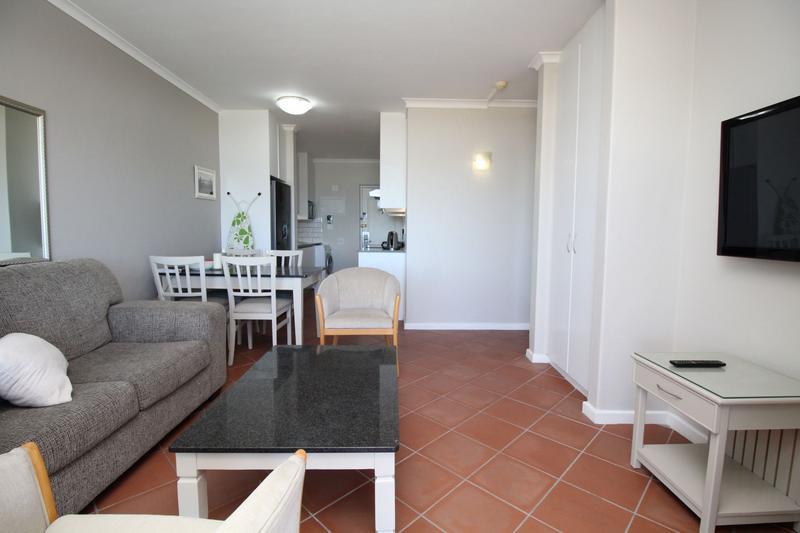 To Let 2 Bedroom Property for Rent in Lagoon Beach Western Cape